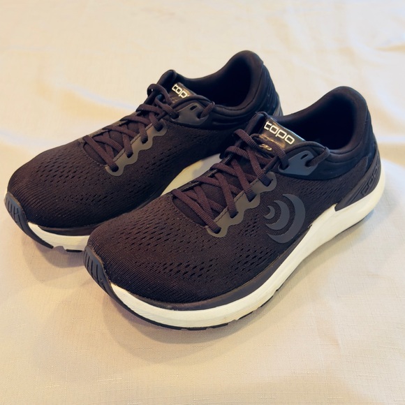 Topo Athletic Ultrafly 4 Road Running Shoe Black/White Women’s US 8.5 - Picture 3 of 14